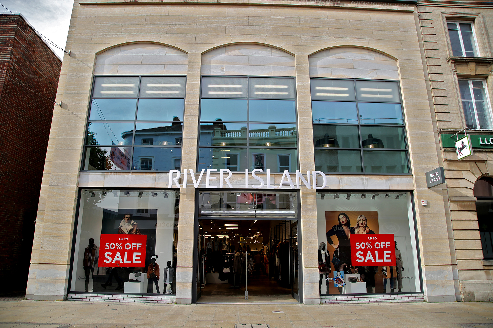 River Island, Lincoln – Grey Aluminium Curtain Walling and Shop Fronts by Newglaze Windows