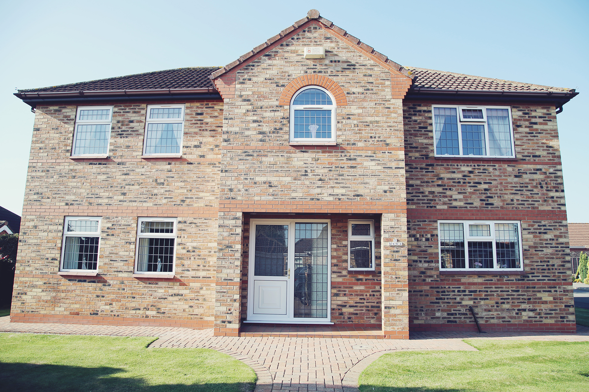 Residential Banner 4 - Grey Aluminium Windows, Doors, Bi-folds and Curtain Walling by Newglaze Windows